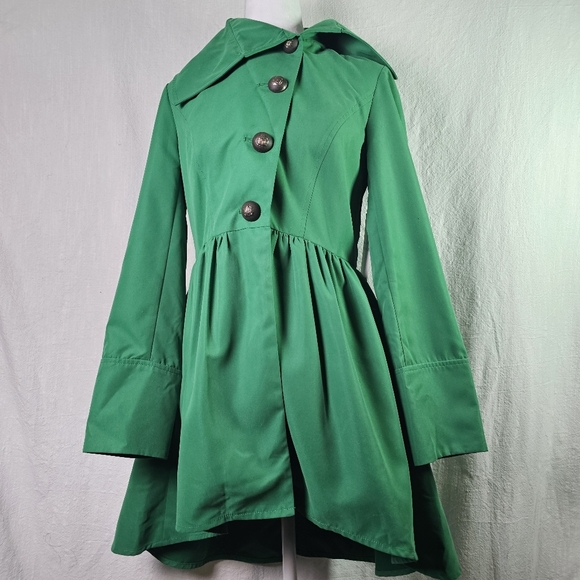 NWT She Reigns Womens Rain Coat Sz S Green Water Repellant Hi Low USA - Picture 1 of 16